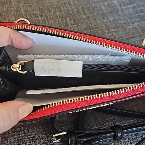 NWT KARL LAGERFELD MSRP $128 - Picture 2 of 4